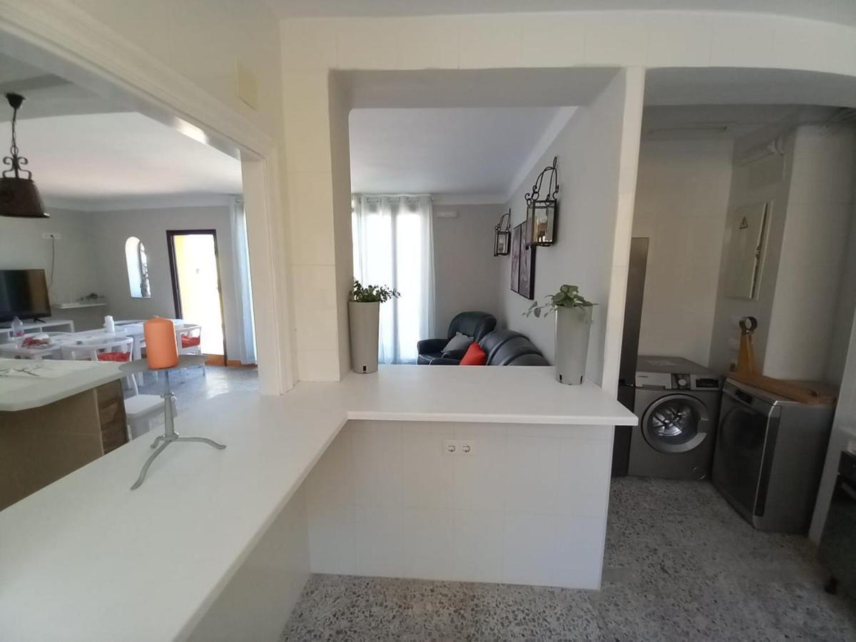 Casa Bueno Apartment Нерха Екстериор снимка